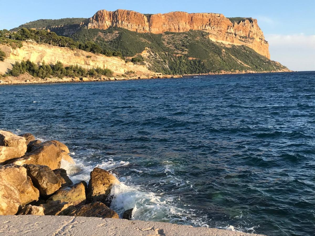Le Cezanne, 200m Plage, Grand Balcon ,wifi, * Cassis