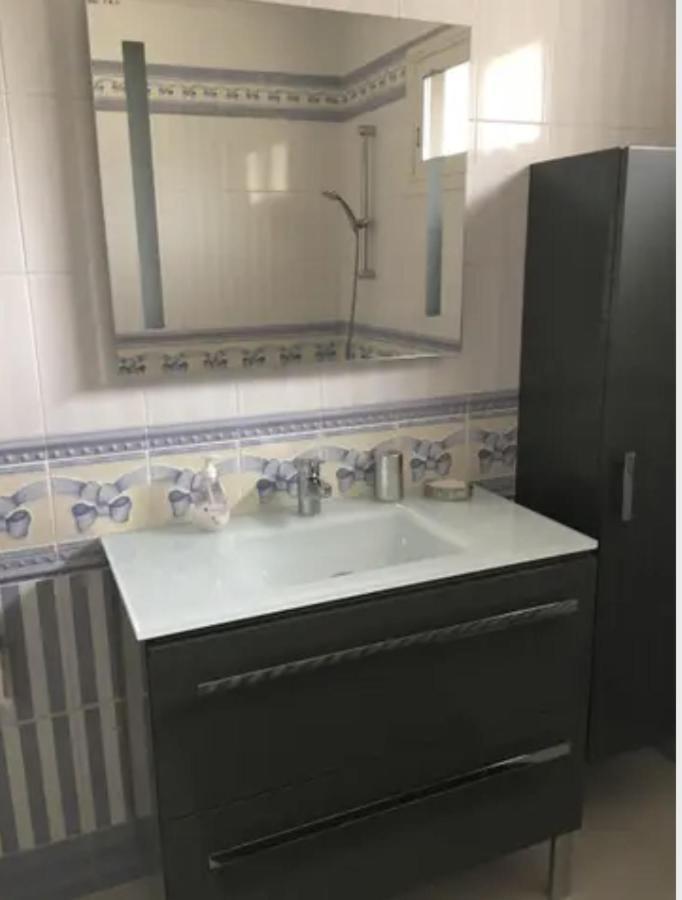 Le Cézanne, 200m Plage, Grand Balcon ,wifi, Appartement *